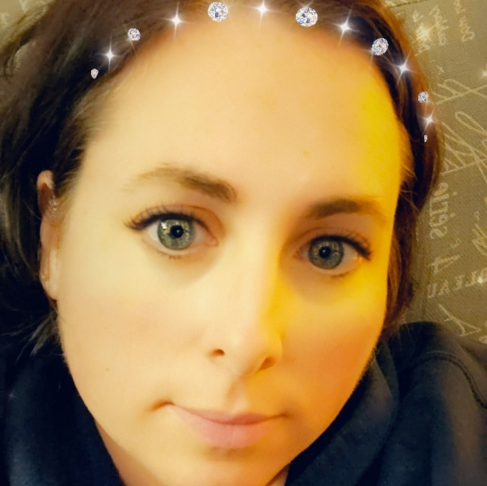 Meet your Posher, Marisa